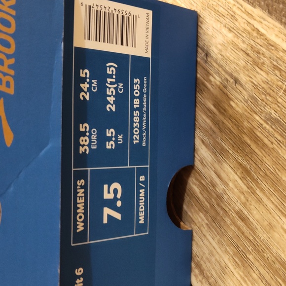 Brooks Levitate StealthFit 6 - Picture 3 of 9